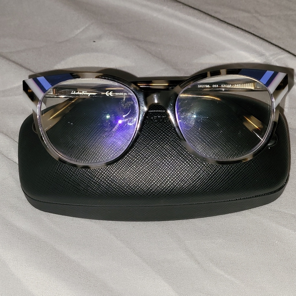Salvatore Ferragamo frames